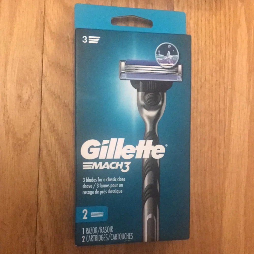 NEW 15ct Gillette Mach3 Cartridges & Razor with 3 Blade Set Bundle